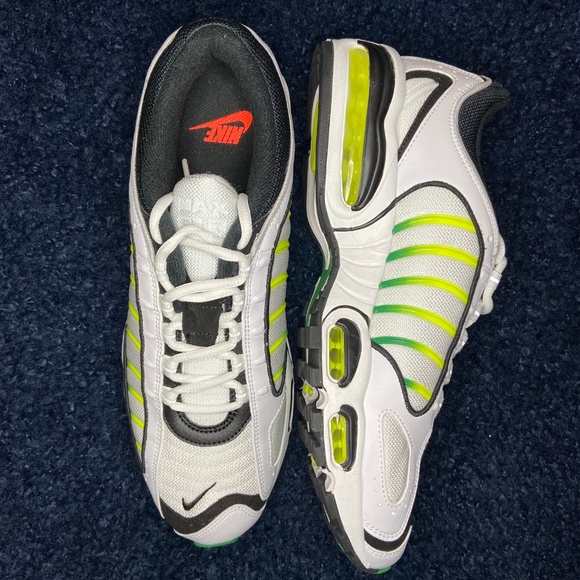 Nike Air Max Tailwind 4 "OG" - Picture 2 of 5